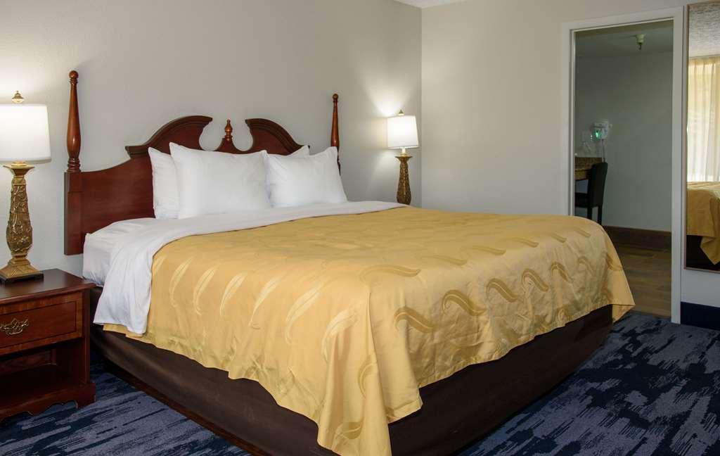 Quality Inn Lewisburg Quarto foto