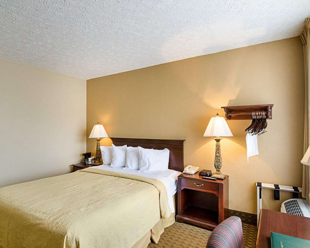Quality Inn Lewisburg Quarto foto